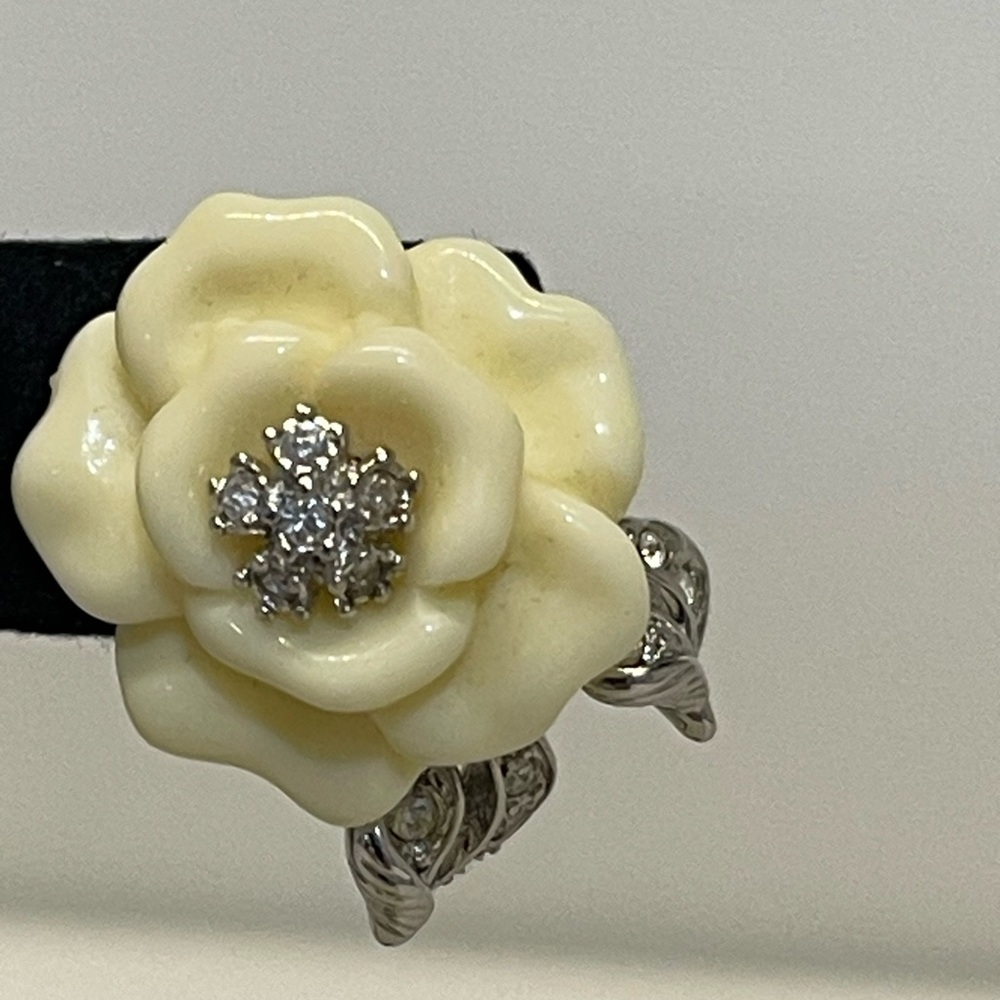 Nolan Miller Flower Rhinestone Earrings ๐ - Picture 7 of 7